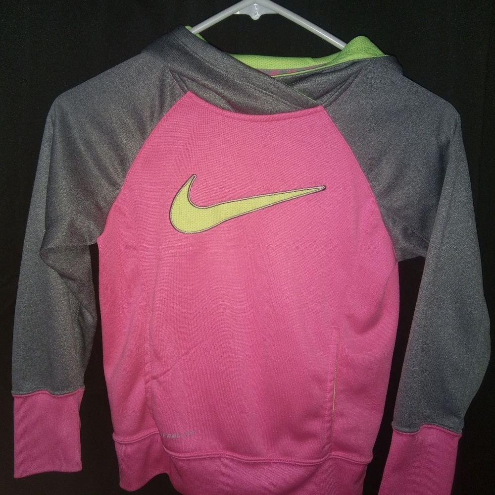 Nike Therma-Fit Pullover Hoodie